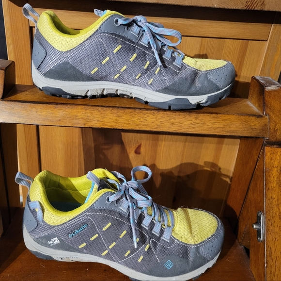 Columbia Hiking shoes - Picture 1 of 5